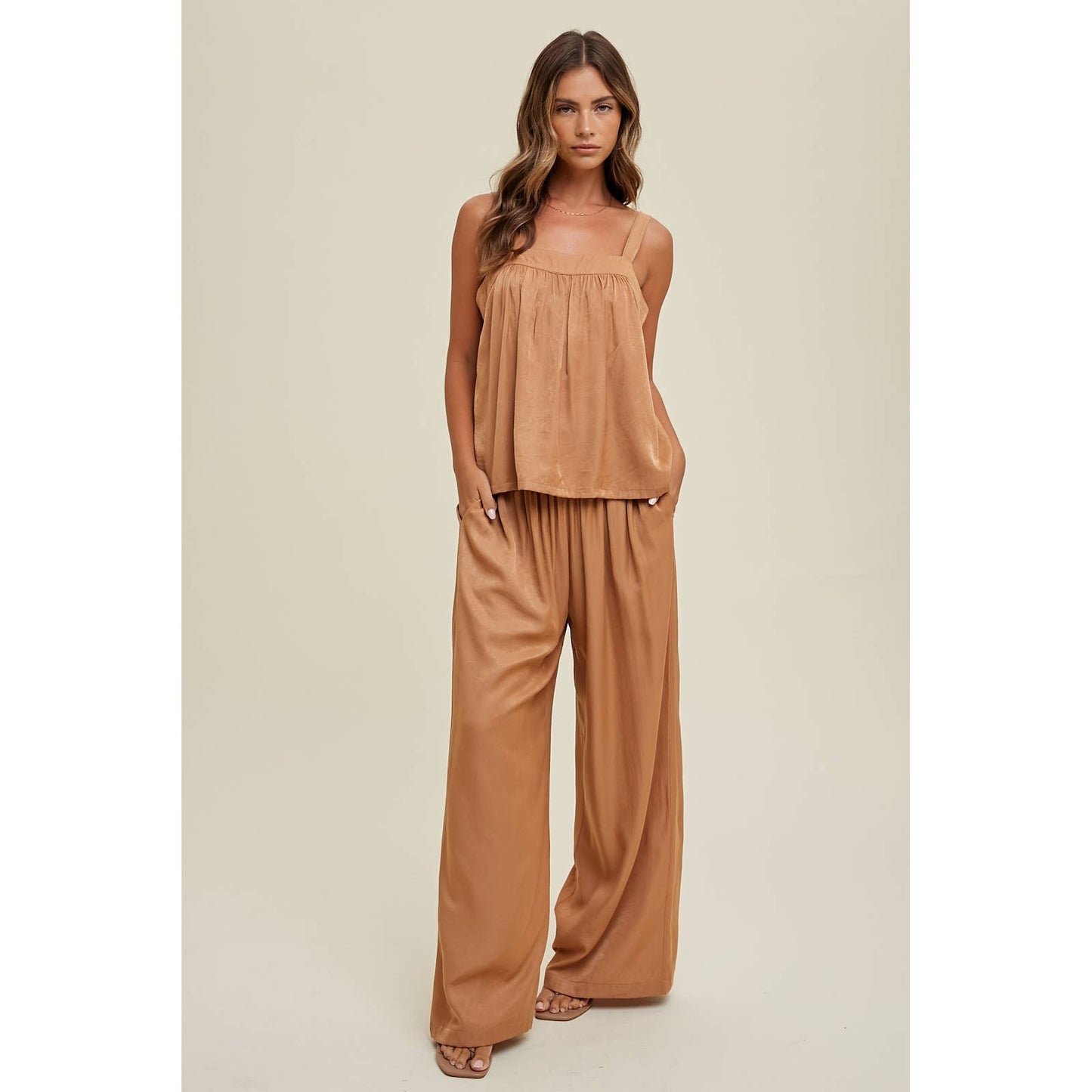 TWO PIECE TOP AND PANTS SET