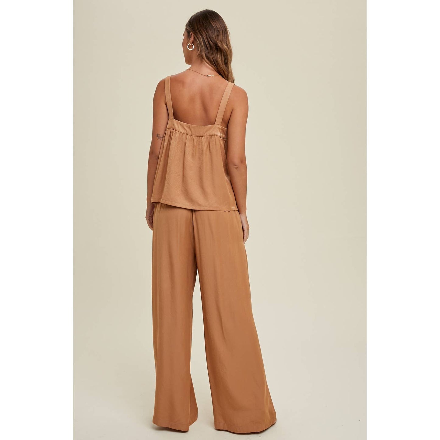 TWO PIECE TOP AND PANTS SET