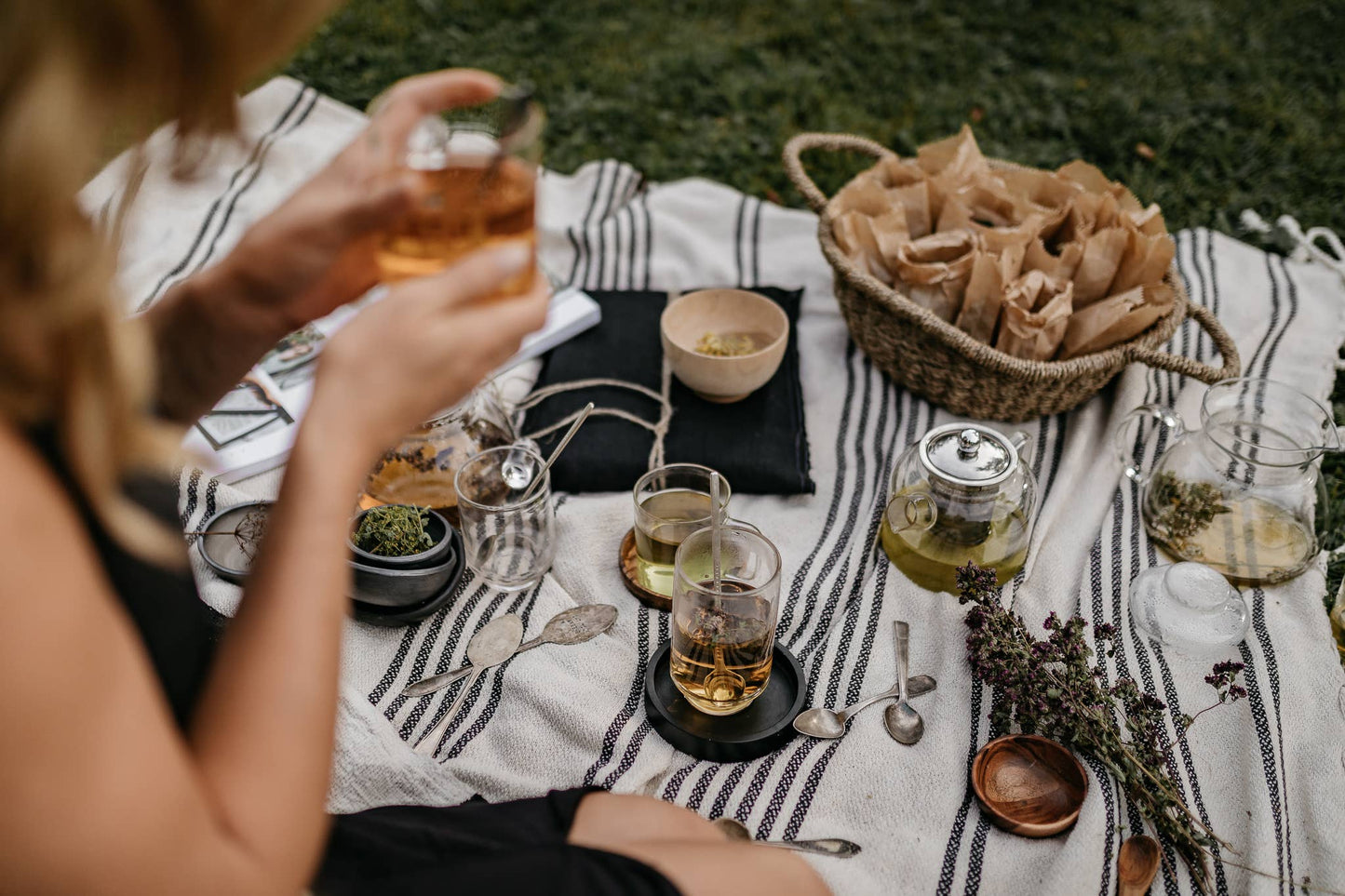 Tea Blend White Night - calming evening herbal , Christmas: 25 biodegradable bags free from plastic