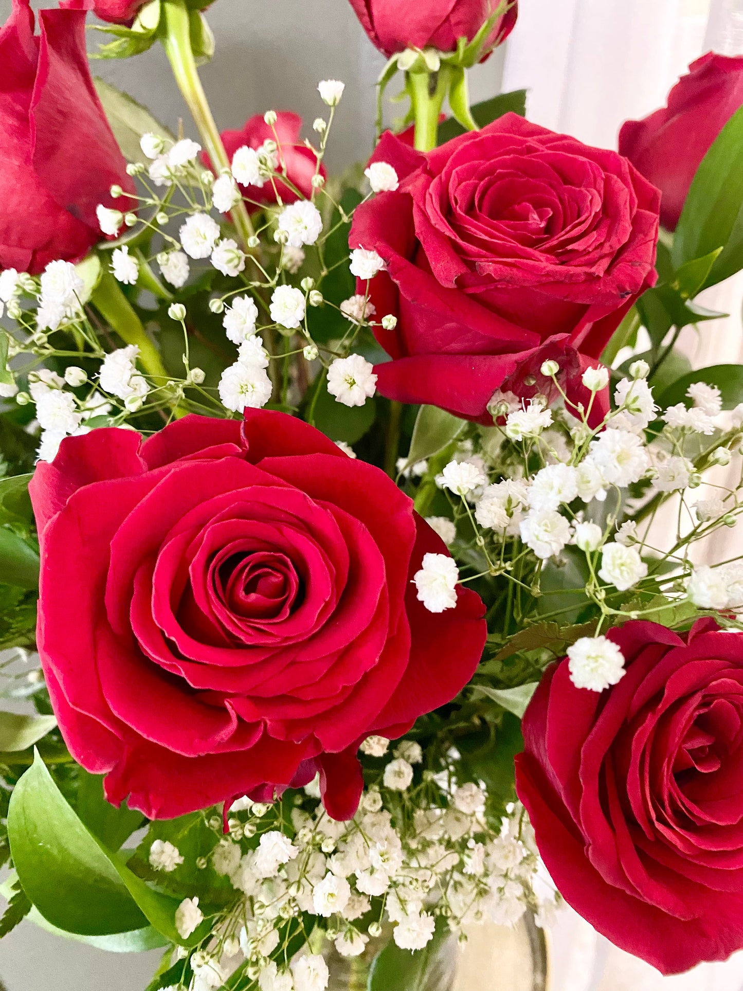 Valentine's Preorder - Traditional Red Roses
