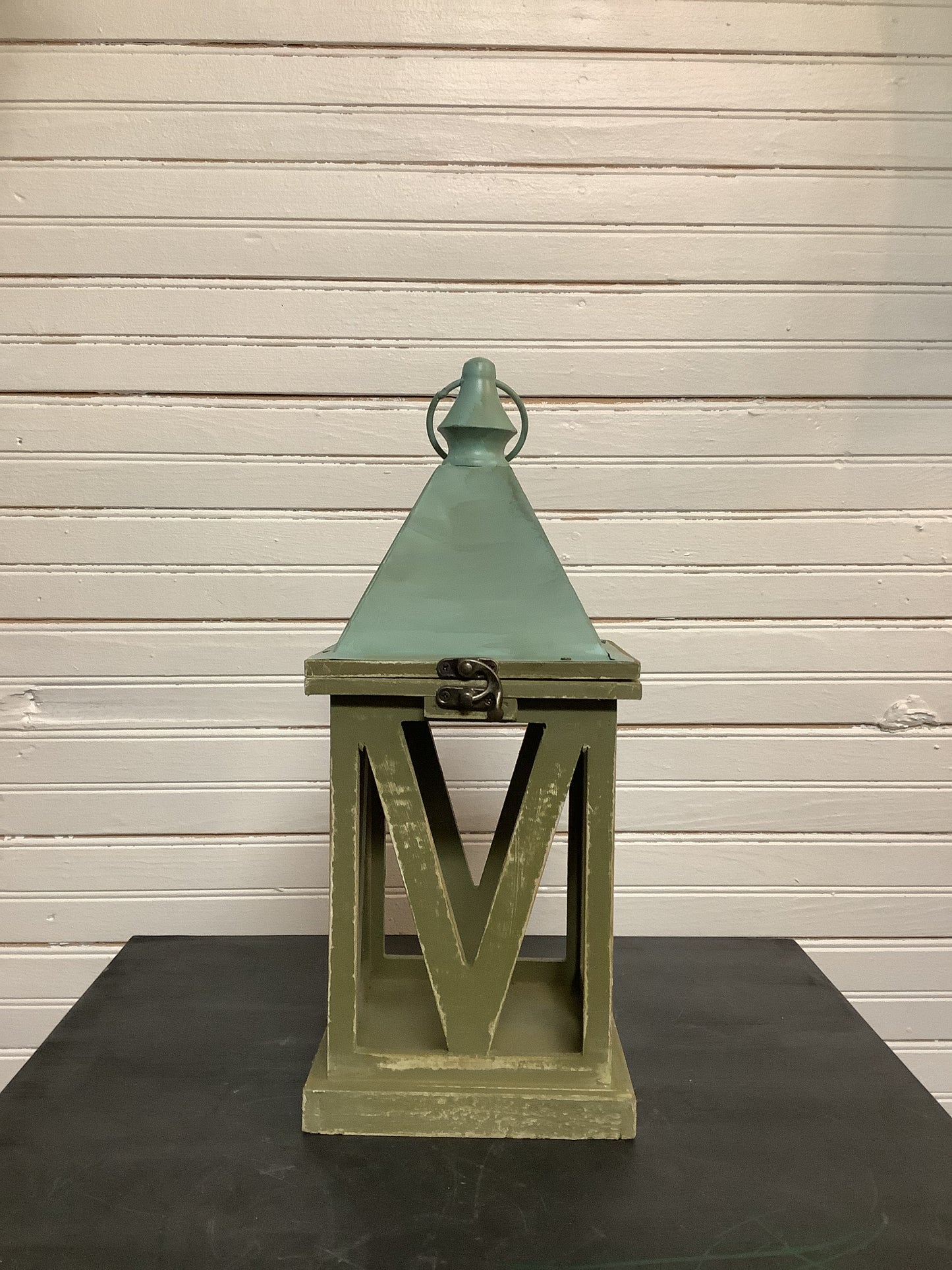 Muted Green Lantern