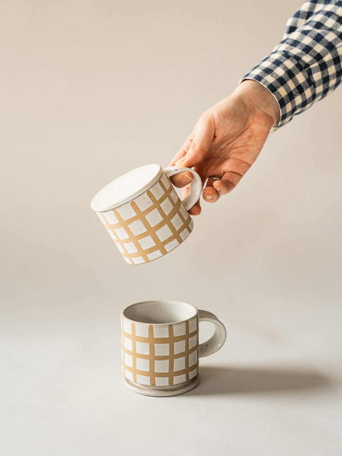 Speckle Grid Mug with Lid
