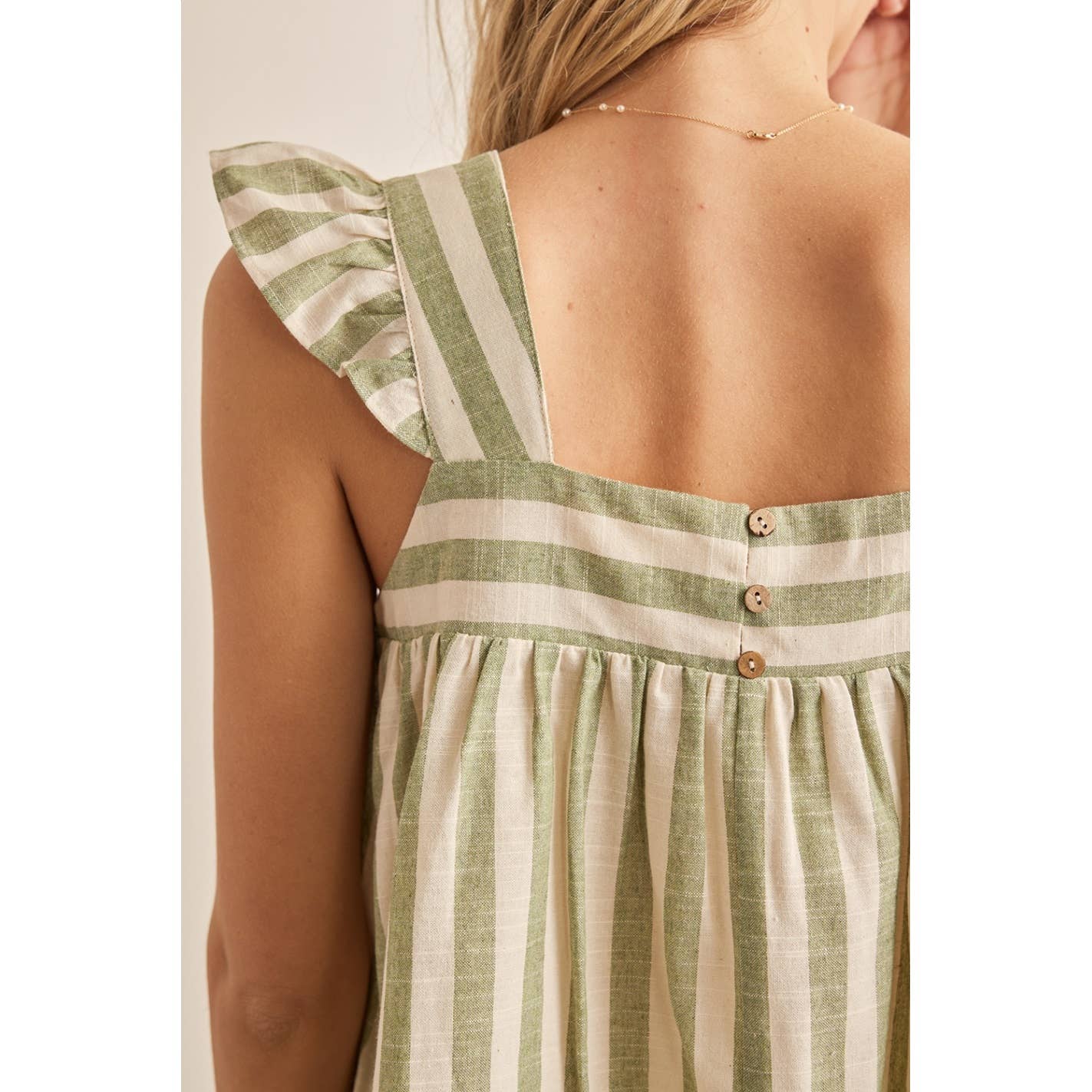 STRIPED LINEN RUFFLED SLEEVE TOP BUTTON CLOSURE