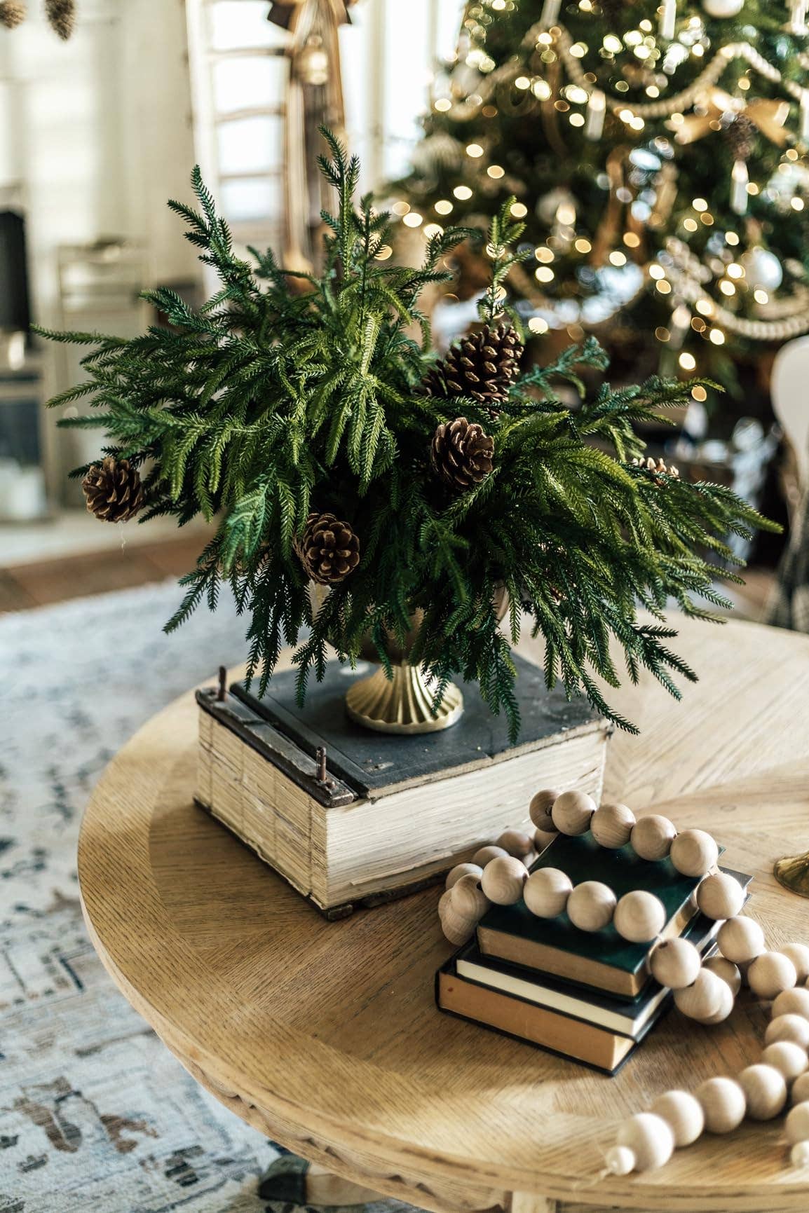 17‘’T Soft Touch Artificial Winter Pine Evergreen Branch