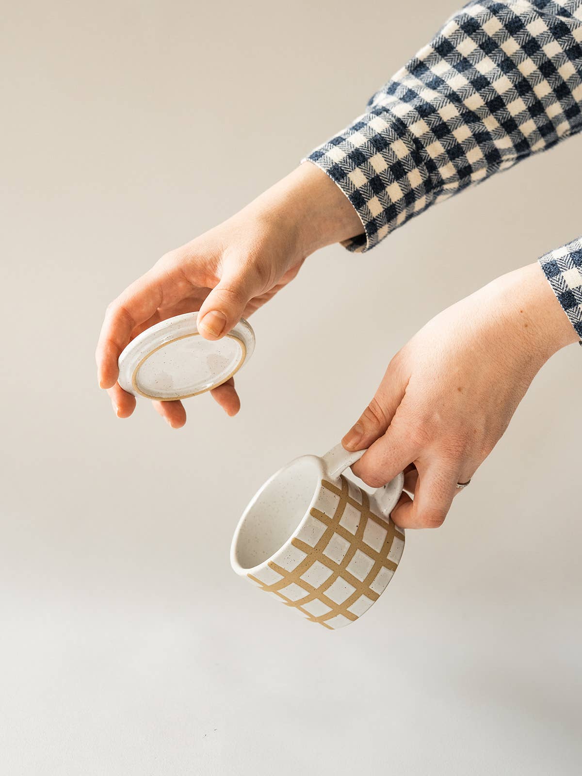 Speckle Grid Mug with Lid